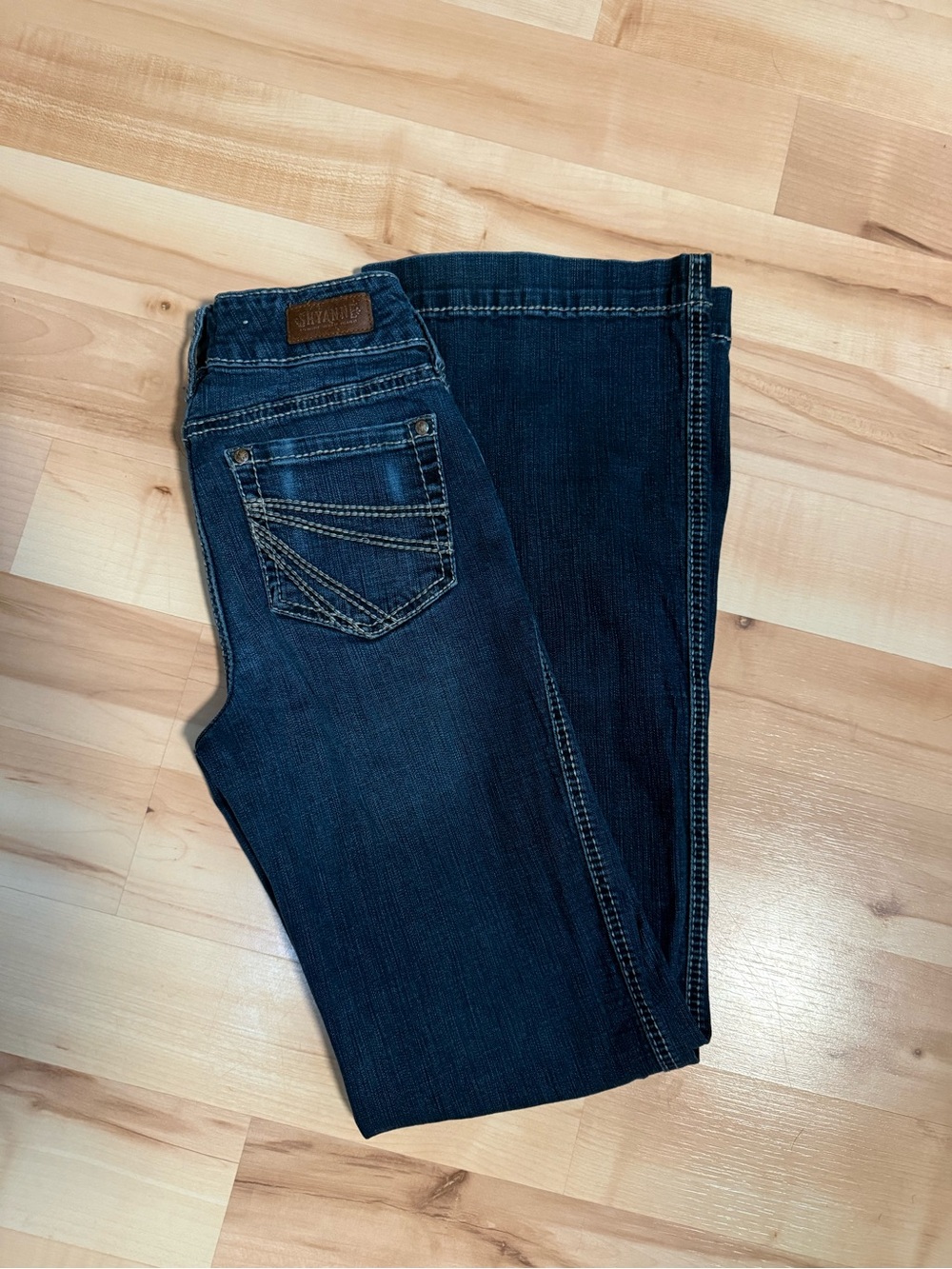 Shyanne woman’s Dark Blue Bootcut Jeans
